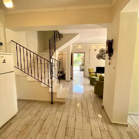 بيت للعطل Fourka House كاساندريا