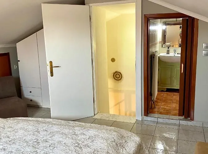 Fourka House بيت للعطل