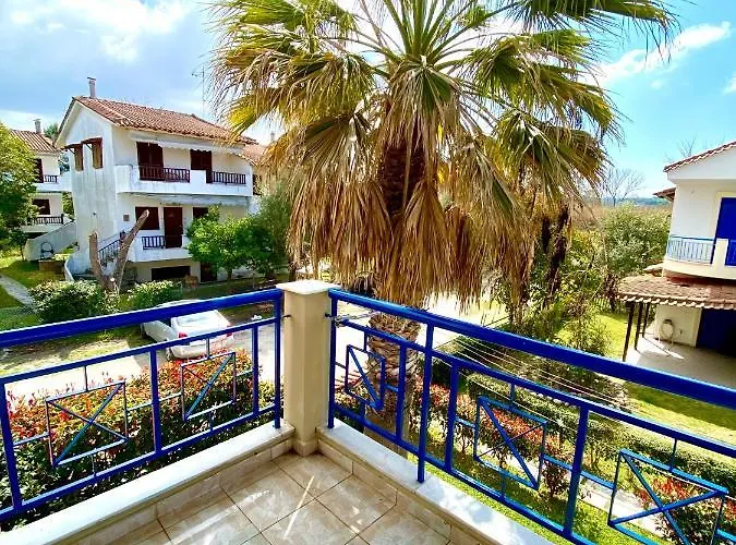 بيت للعطل Fourka House كاساندريا