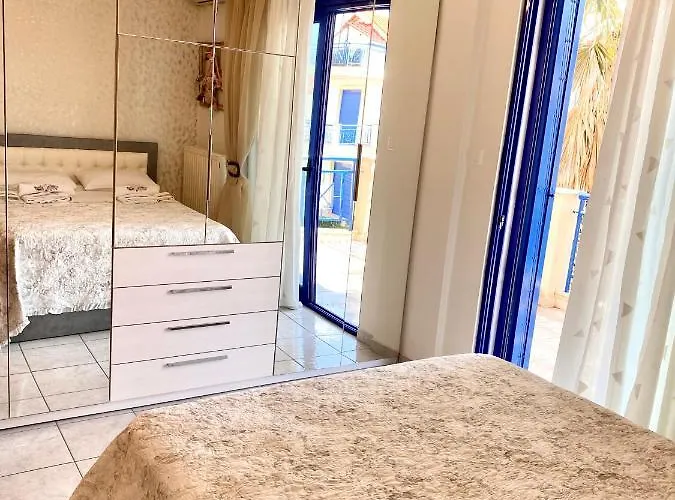 Fourka House بيت للعطل كاساندريا